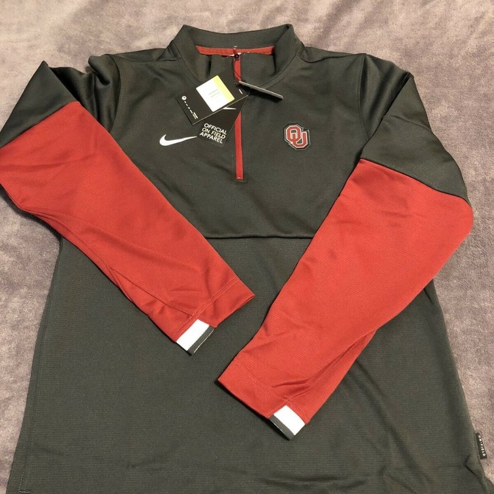 NWT Nike NCAA University of Oklahoma Sooners On-Field 1/4 Zip Therma Sz S